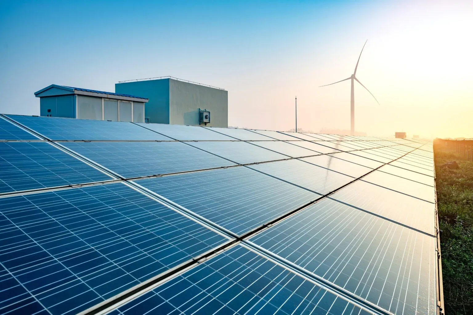 Commercial and industrial rooftop solar installation
